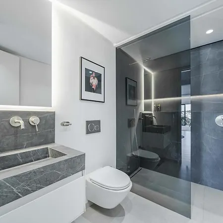 Kumaro 4 Bedroom Outdoor Pool Parking * Marbella